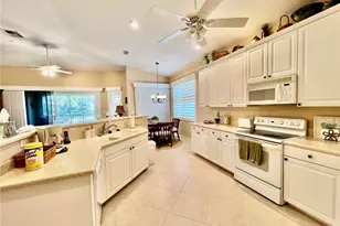 3304 Sunset Key Cir, Punta Gorda, FL 33955 - Photo 10