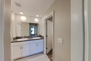 14715 Scottburgh Glen Dr, Wimauma, FL 33598 - Photo 12