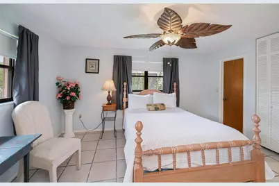 18537 Klingler Circle, Port Charlotte, FL 33948 - Photo 32