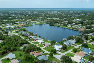 18537 Klingler Cir, Port Charlotte, FL 33948 - Photo 6