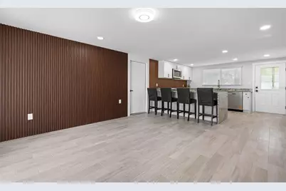 101 Riverview Avenue, Englewood, FL 34223 - Photo 2