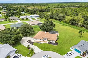 27052 Paratins Dr, Punta Gorda, FL 33983 - Photo 2