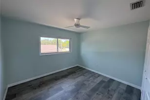 1258 Barbara Dr, Venice, FL 34285 - Photo 4