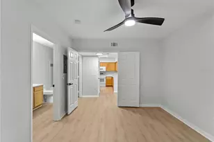 1120 Villagio Cir, Sarasota, FL 34237 - Photo 22