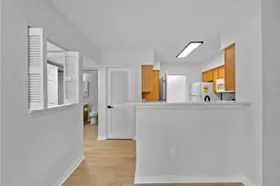 1120 Villagio Cir, Sarasota, FL 34237 - Photo 12