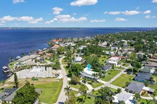 6923 Old Whiskey Creek Dr, Fort Myers, FL 33919 - Photo 44