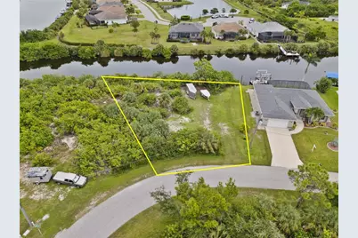 8050 Santa Cruz Drive, Port Charlotte, FL 33981 - Photo 4