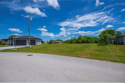 1203 SE 3rd Avenue, Cape Coral, FL 33990 - Photo 10