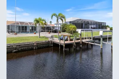 124 Sinclair Street SE, Port Charlotte, FL 33952 - Photo 4