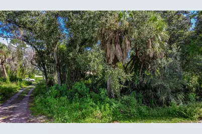 1104 Buena Vista Circle, Port Charlotte, FL 33953 - Photo 2