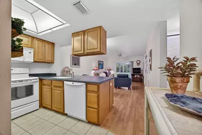 3310 Loveland Boulevard #1504, Punta Gorda, FL 33980 - Photo 4