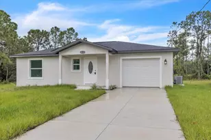 28137 Laurelwood Dr, Punta Gorda, FL 33955 - Photo 2