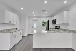 28137 Laurelwood Dr, Punta Gorda, FL 33955 - Photo 6