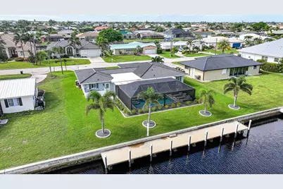 440 Capri Isles Court, Punta Gorda, FL 33950 - Photo 4