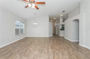 29529 Crossland Dr, Wesley Chapel, FL 33543 - Photo 6