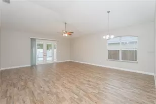 29529 Crossland Dr, Wesley Chapel, FL 33543 - Photo 2