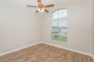 29529 Crossland Dr, Wesley Chapel, FL 33543 - Photo 12