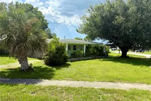 192 Godfrey Ave NE, Port Charlotte, FL 33952 - Photo 18