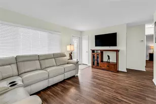 8391 Pickwick Rd, North Port, FL 34287 - Photo 6