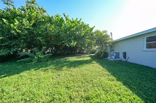 146 Francis Dr NE, Port Charlotte, FL 33952 - Photo 26