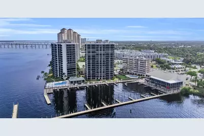 1920 Virginia Avenue #902, Fort Myers, FL 33901 - Photo 4