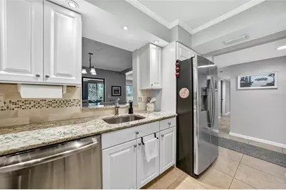 812 Capri Isles Boulevard #117, Venice, FL 34292 - Photo 8