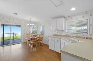 1000 Kings Hwy, Punta Gorda, FL 33980 - Photo 10