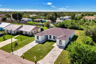 11223 Pendleton Ave, Englewood, FL 34224 - Photo 86