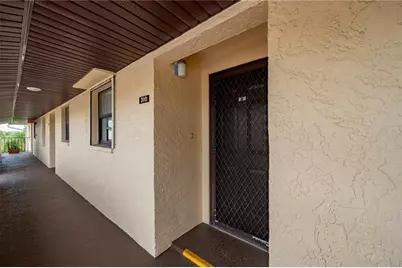 2395 Harbor Boulevard #310, Port Charlotte, FL 33952 - Photo 4