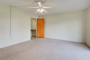 245 Center Rd, Venice, FL 34285 - Photo 14