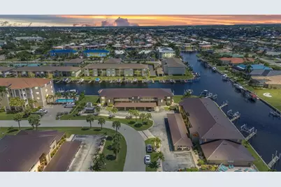 240 Lewis Circle #124, Punta Gorda, FL 33950 - Photo 2