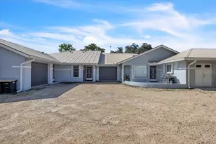 2417 Magdalina Dr, Punta Gorda, FL 33950 - Photo 4