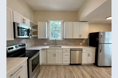 106 E Hanna Avenue, Tampa, FL 33604 - Photo 2