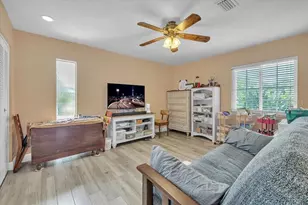 202 Tait Terrace SE, Port Charlotte, FL 33952 - Photo 32