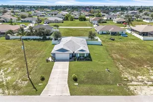 1718 NW 19th Terrace, Cape Coral, FL 33993 - Photo 34