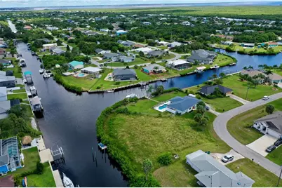 18106 Avonsdale Circle, Port Charlotte, FL 33948 - Photo 14