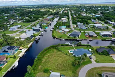 18106 Avonsdale Circle, Port Charlotte, FL 33948 - Photo 12