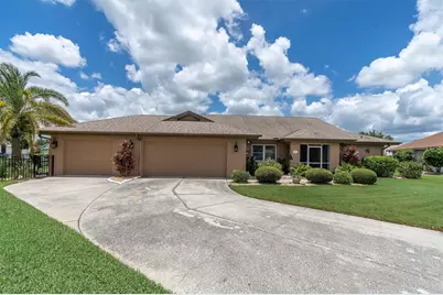 301 Thorn Hill Place, Sun City Center, FL 33573 - Photo 1