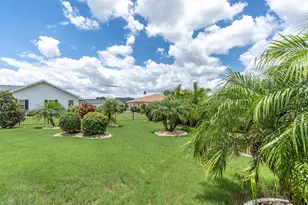 301 Thorn Hill Pl, Sun City Center, FL 33573 - Photo 30