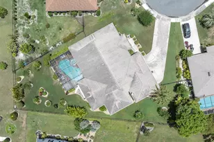 301 Thorn Hill Pl, Sun City Center, FL 33573 - Photo 40