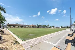 301 Thorn Hill Pl, Sun City Center, FL 33573 - Photo 52