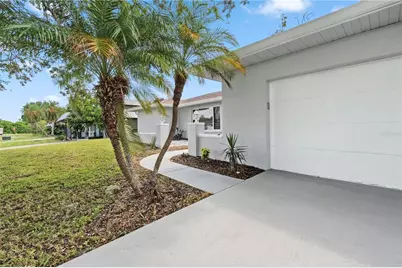 22457 Oceanside Avenue, Port Charlotte, FL 33952 - Photo 4