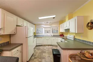 29 Amsterdam Ave, Punta Gorda, FL 33950 - Photo 4