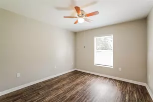 2533 Cincinnati St, North Port, FL 34286 - Photo 10