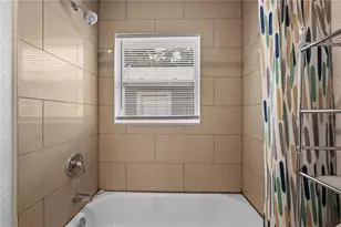 1703 12th St S, Saint Petersburg, FL 33705 - Photo 38