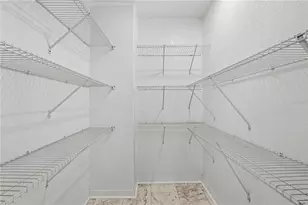 1703 12th St S, Saint Petersburg, FL 33705 - Photo 18