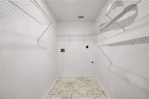 1703 12th St S, Saint Petersburg, FL 33705 - Photo 34