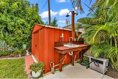 960 Porpoise Road, Venice, FL 34293 - Photo 32