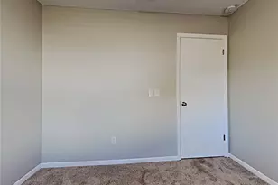 3410 King Richard Ct, Seffner, FL 33584 - Photo 8