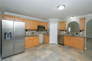10412 River Bream Dr, Riverview, FL 33569 - Photo 2